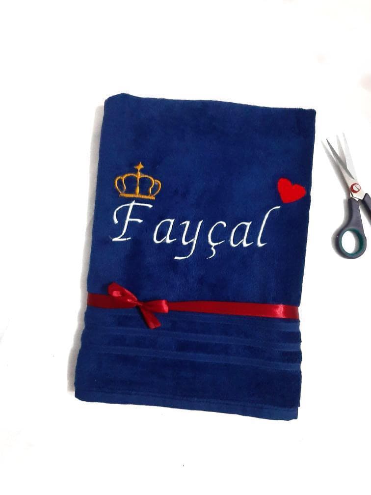 Serviette de Bain Personnalisée Brodé Nom 2